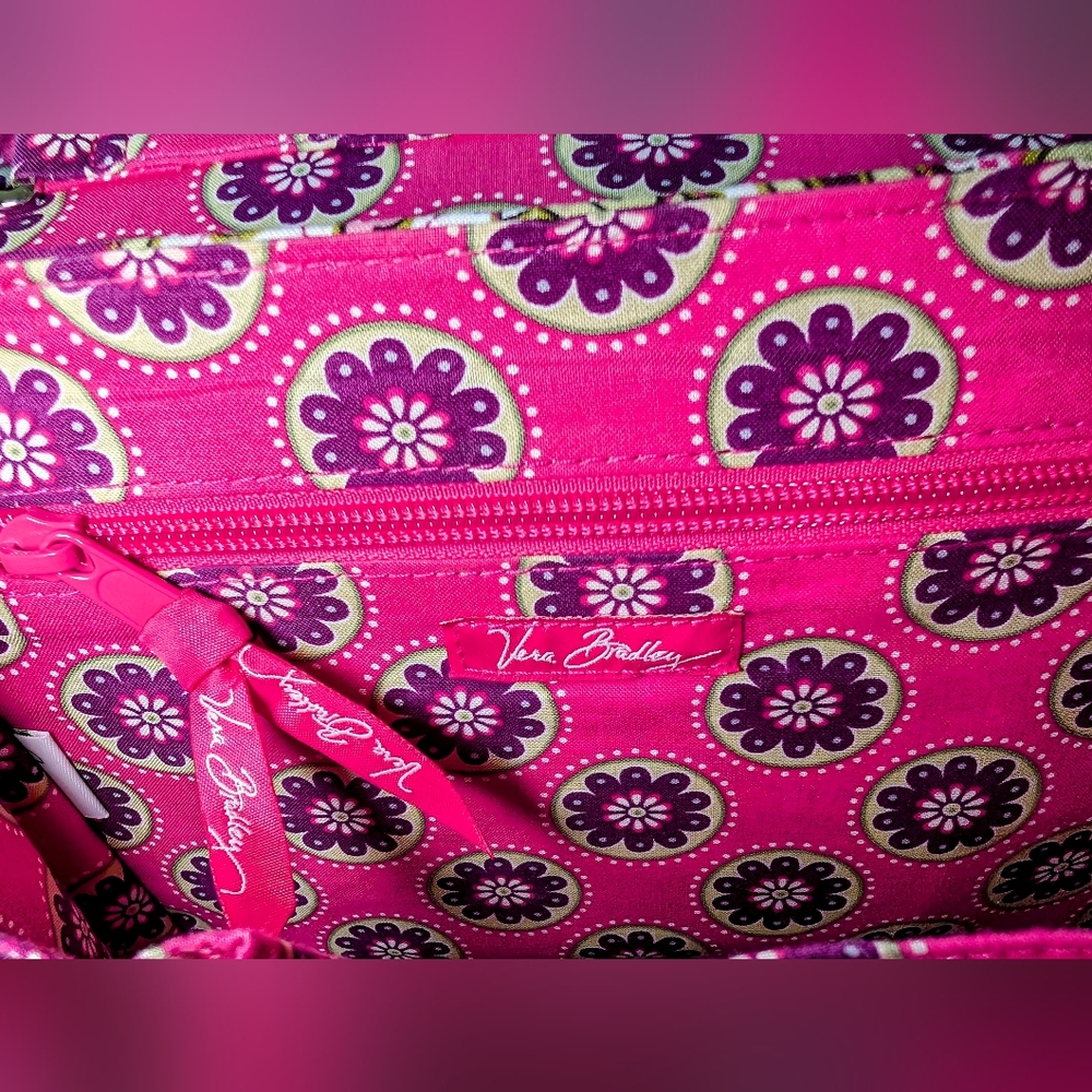 Vera Bradley Very Berry Paisley Cross Body Bag With Removable Straps - Picture 8 of 10